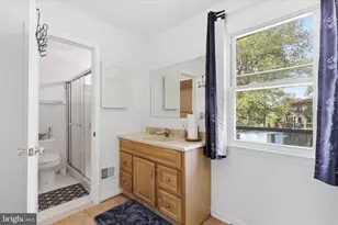 211 Whispering Wind Ct SE, Vienna, VA 22180 - Photo 19