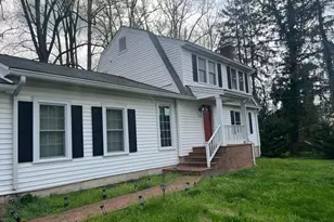 2722 Chain Bridge Rd, Vienna, VA 22181 - Photo 1