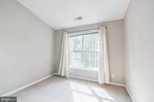 12876 Fair Valley Ct, Fairfax, VA 22033 - Photo 17