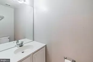 12876 Fair Valley Ct, Fairfax, VA 22033 - Photo 25