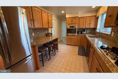 1824 Dalmation Drive, McLean, VA 22101 - Photo 5