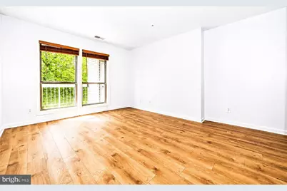 10300 Appalachian Circle #109, Oakton, VA 22124 - Photo 11