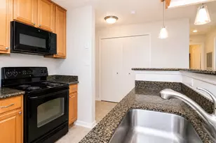 10300 Appalachian Cir, Oakton, VA 22124 - Photo 21
