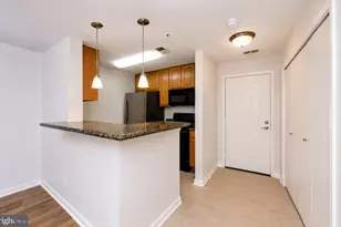 10300 Appalachian Cir, Oakton, VA 22124 - Photo 19