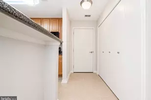 10300 Appalachian Cir, Oakton, VA 22124 - Photo 19