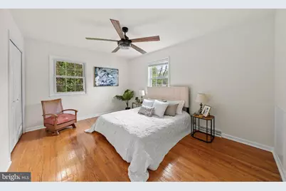 318 Lawyers Road NW, Vienna, VA 22180 - Photo 17