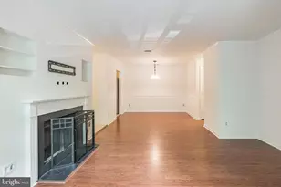 2811 Lee Oaks Ct, Falls Church, VA 22046 - Photo 5