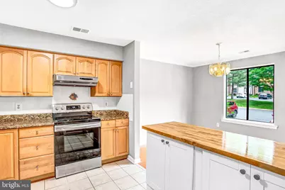 6066 Hollow Hill Lane, Springfield, VA 22152 - Photo 7