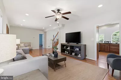 6256 Woodfair Drive, Fairfax Station, VA 22039 - Photo 5