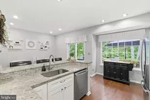 13062 Quartz Ln, Clifton, VA 20124 - Photo 11