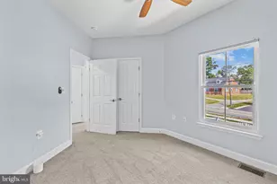 633 Spring St, Herndon, VA 20170 - Photo 37