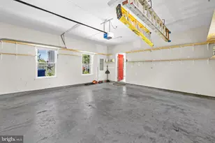 633 Spring St, Herndon, VA 20170 - Photo 41