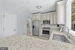 633 Spring St, Herndon, VA 20170 - Photo 21