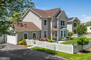 633 Spring St, Herndon, VA 20170 - Photo 59
