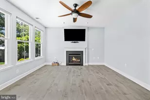 633 Spring St, Herndon, VA 20170 - Photo 13