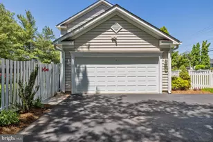 633 Spring St, Herndon, VA 20170 - Photo 53