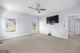 633 Spring St, Herndon, VA 20170 - Photo 29