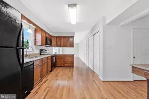 4613 Fillingame Dr, Chantilly, VA 20151 - Photo 5