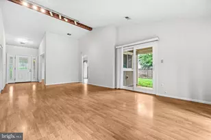 10410 Nellie White Ln, Fairfax, VA 22032 - Photo 3