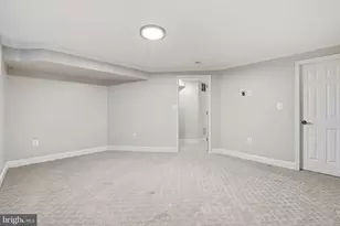 2638 Oakton Glen Dr, Vienna, VA 22181 - Photo 51