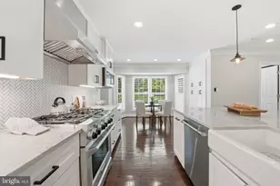 2638 Oakton Glen Dr, Vienna, VA 22181 - Photo 11