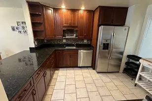 12500 Flatwood Cir, Fairfax, VA 22033 - Photo 11