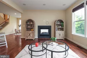 102 Pearl St, Herndon, VA 20170 - Photo 9