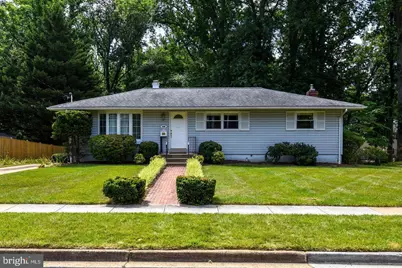 606 Kingsley Road SW, Vienna, VA 22180 - Photo 1