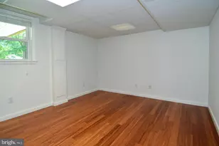 606 Kingsley Rd SW, Vienna, VA 22180 - Photo 19