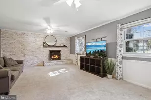 8806 Dianne Pl, Springfield, VA 22152 - Photo 13