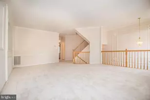 8359 Regal Oak Ct, Springfield, VA 22152 - Photo 5
