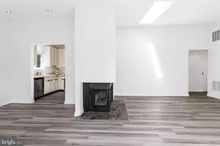 1958 Villaridge Dr, Reston, VA 20191 - Photo 9