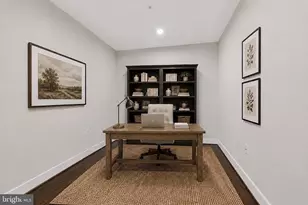 2319 Field Point Rd, Herndon, VA 20171 - Photo 5