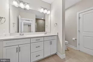 2319 Field Point Rd, Herndon, VA 20171 - Photo 13