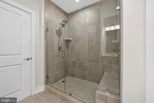 2319 Field Point Rd, Herndon, VA 20171 - Photo 11