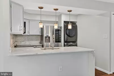 6009 Mersey Oaks Way #E, Alexandria, VA 22315 - Photo 9