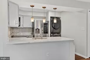 6009 Mersey Oaks Way, Alexandria, VA 22315 - Photo 9