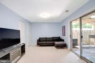 8657 Dellway Ln, Vienna, VA 22180 - Photo 35