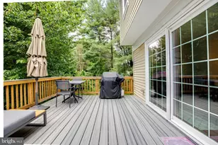 8657 Dellway Ln, Vienna, VA 22180 - Photo 41