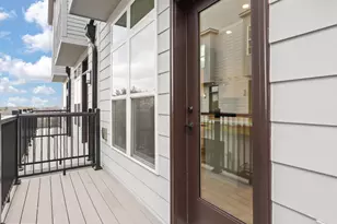 2064 Tysons Ridgeline Rd, Falls Church, VA 22043 - Photo 17