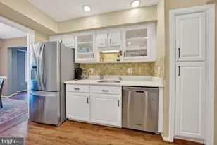 9626 Blincoe Ct, Burke, VA 22015 - Photo 11
