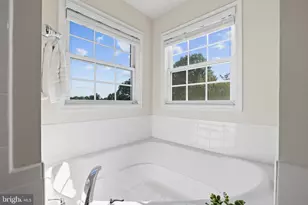 3009 Marshall St, Falls Church, VA 22042 - Photo 41