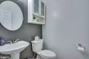 5736 Governors Pond Cir, Alexandria, VA 22310 - Photo 15