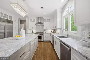 2939 Fox Mill Manor Dr, Oakton, VA 22124 - Photo 17