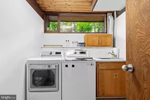 10815 Cross School Rd, Reston, VA 20191 - Photo 35