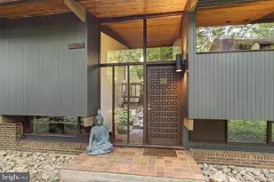10815 Cross School Rd, Reston, VA 20191 - Photo 39