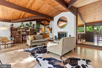 10815 Cross School Road, Reston, VA 20191 - Photo 5