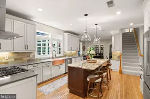 10082 Roseland Ridge Rd, Fairfax Station, VA 22039 - Photo 15