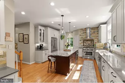 10082 Roseland Ridge Road, Fairfax Station, VA 22039 - Photo 17