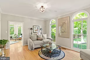 10082 Roseland Ridge Rd, Fairfax Station, VA 22039 - Photo 11